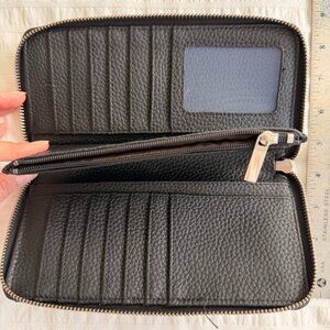 Matt & Nat Vegan Leather Wallet in black